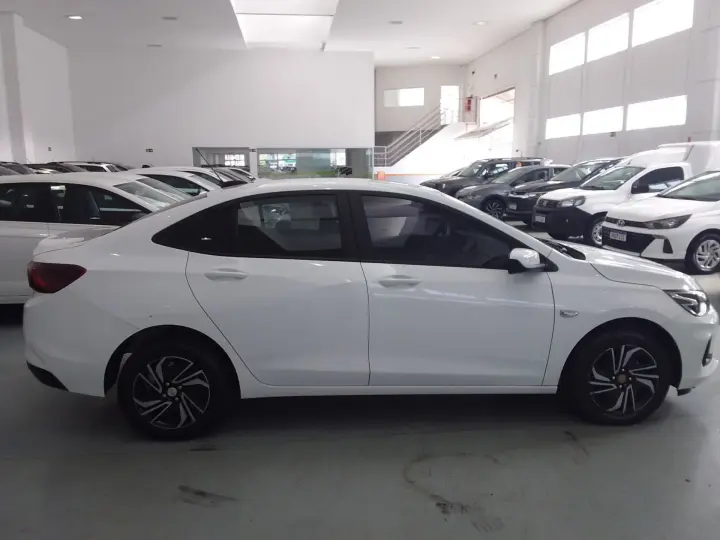 ONIX 1.0 TURBO FLEX LT AUTOMÁTICO