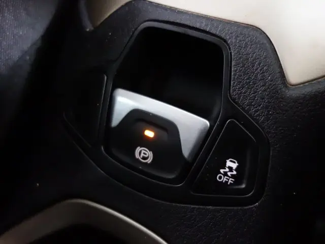 RENEGADE - 1.8 16V SPORT 4P AUTOMÁTICO