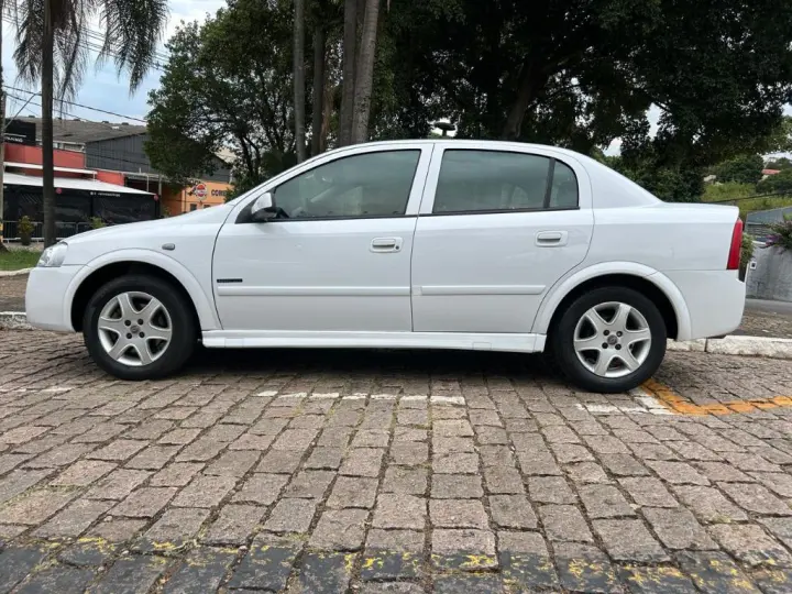 Astra Advantage 2.0 MPFI 8V FlexPower 5p