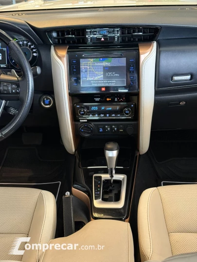 HILUX SW4 2.8 D-4d Turbo Diamond 7L 4X4