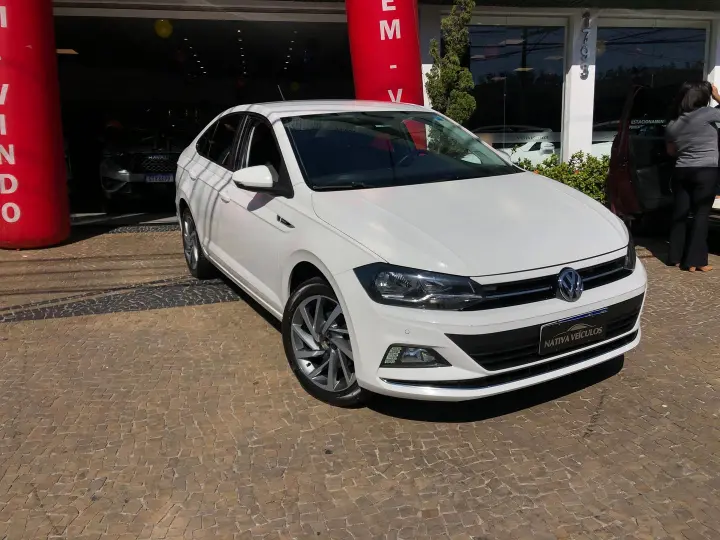 Virtus 1.0 200 Tsi Highline Automático