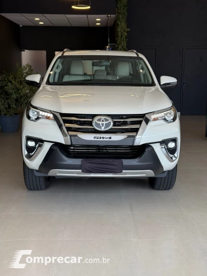 HILUX SW4 2.8 D-4d Turbo Diamond 7L 4X4