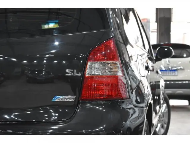 LIVINA - 1.8 SL 16V 4P AUTOMÁTICO