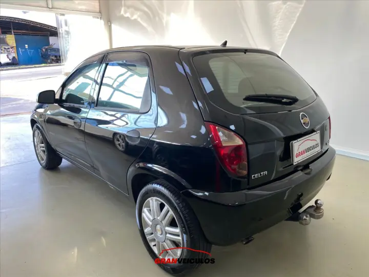 CELTA 1.0 MPFI VHCE SPIRIT 8V FLEX 4P MANUAL