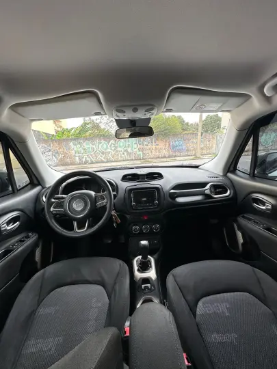 RENEGADE 1.8 16V Longitude