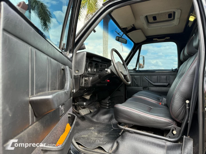 D20 4.0 Custom DE Luxe CS 8V