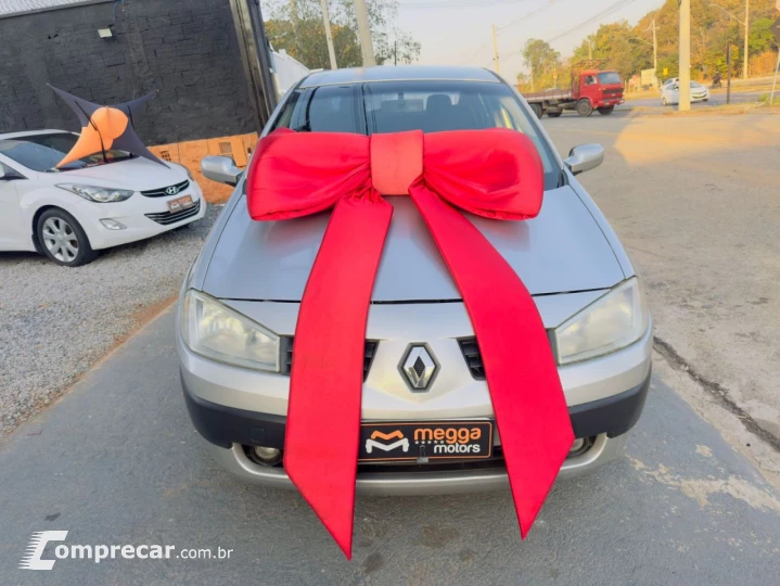 MÉGANE 1.6 Extreme Sedan 16V