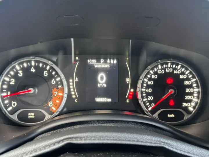 RENEGADE 1.8 16V Longitude