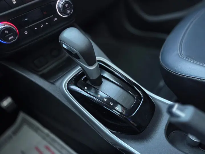 TRACKER Premier 1.2 Turbo 12V Flex Aut.