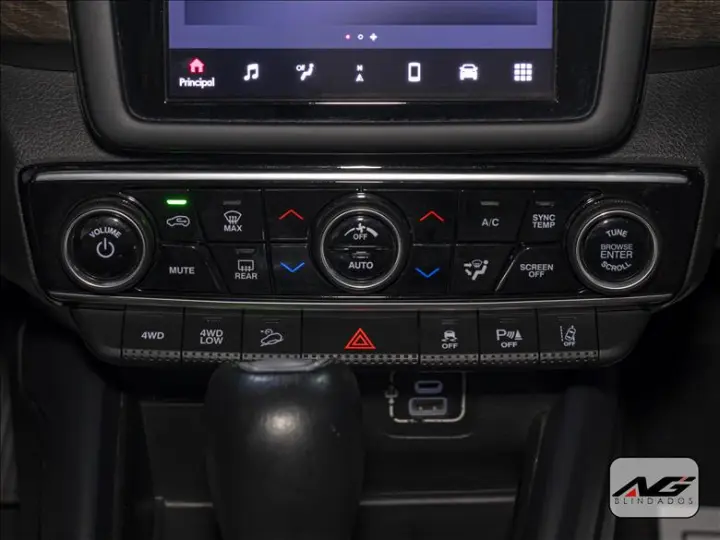 TORO 2.0 16V Turbo Ranch 4WD