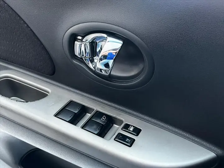 MARCH 1.6 SL 16V FLEX 4P MANUAL