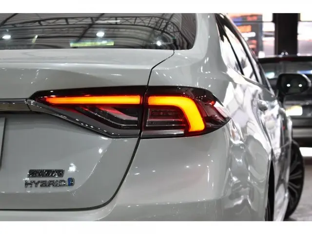 COROLLA - 1.8 VVT-I HYBRID ALTIS PREMIUM CVT