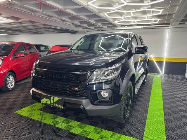 S10 - 2.8 16V TURBO Z71 CD 4X4 AUTOMÁTICO