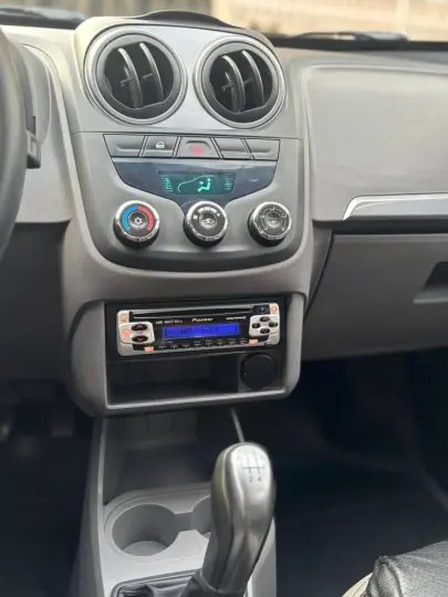 AGILE 1.4 MPFI LTZ 8V