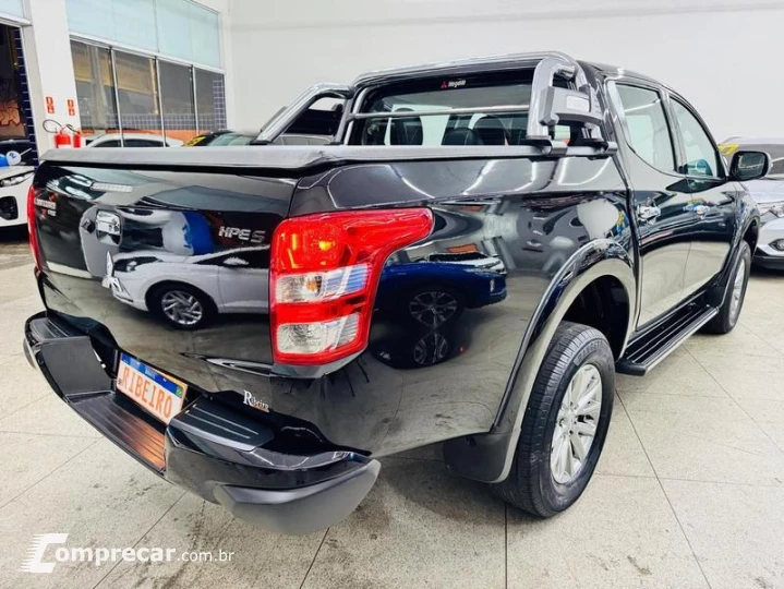 TRITON HPE-S 2.4 CD 4x4 TB DIESEL AUT.