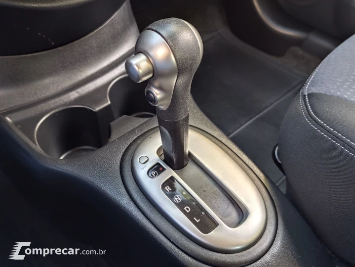 VERSA 1.6 16V SV  FLEXSTART 4P AUT.