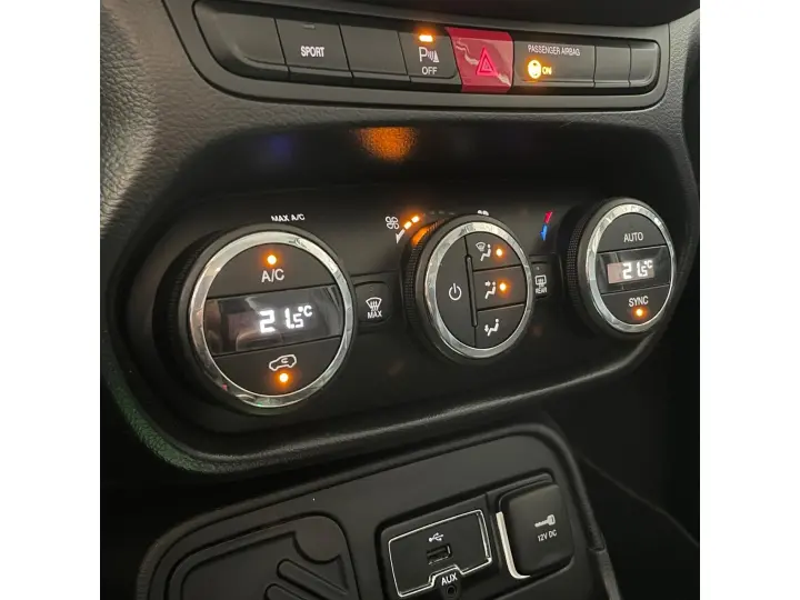 RENEGADE 1.8 16V FLEX LONGITUDE 4P AUTOMÁTICO