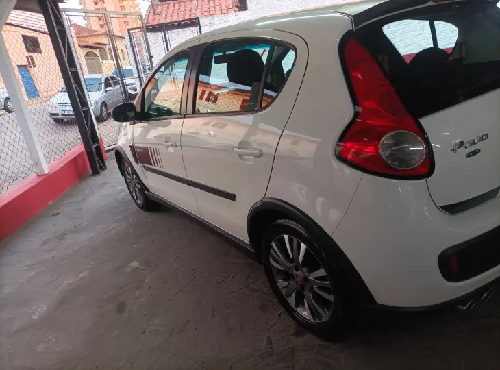 PALIO 1.6 MPI Sporting 16V