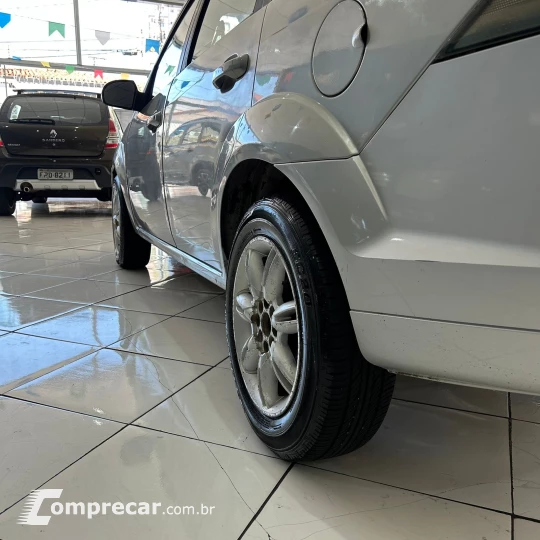 FIESTA 1.6 SE Sedan 16V