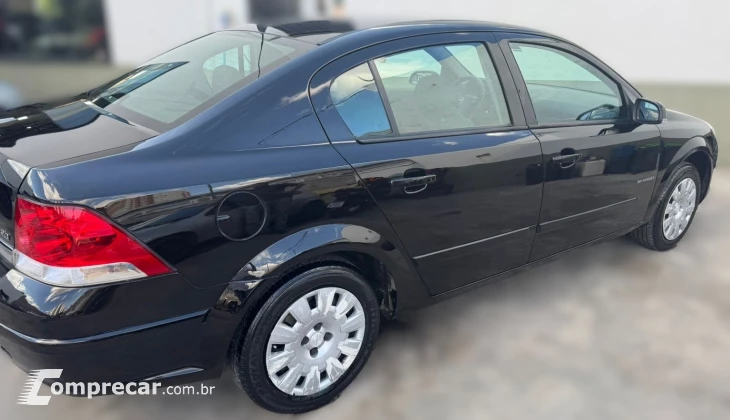 VECTRA 2.0 MPFI Expression 8V 140cv