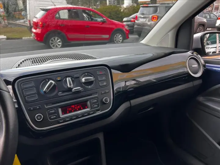 CROSS UP 1.0 TSI 12V