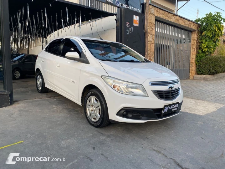 ONIX HATCH LS 1.0 8V FlexPower 5p Mec.