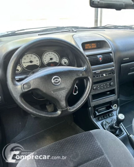 ASTRA 2.0 MPFI Elegance 8V