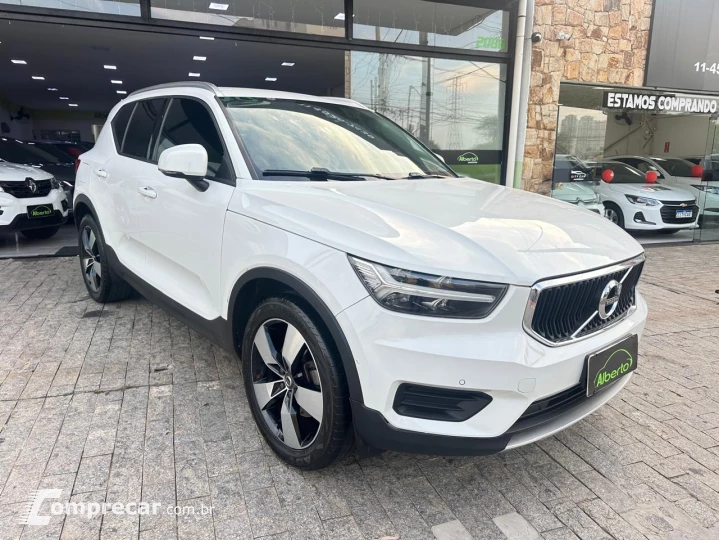 XC40 1.5 T5 Hybrid Momentum Geartronic