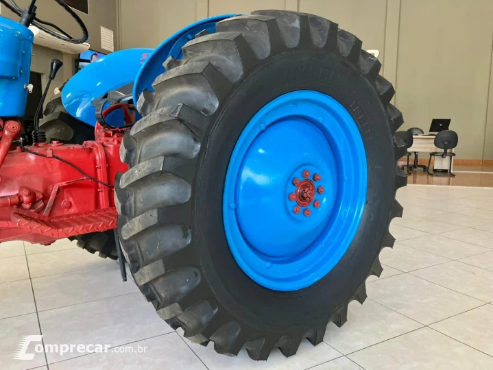 8 N Modelo sem Versão