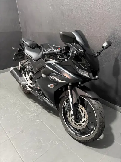 YZF-R15 ABS