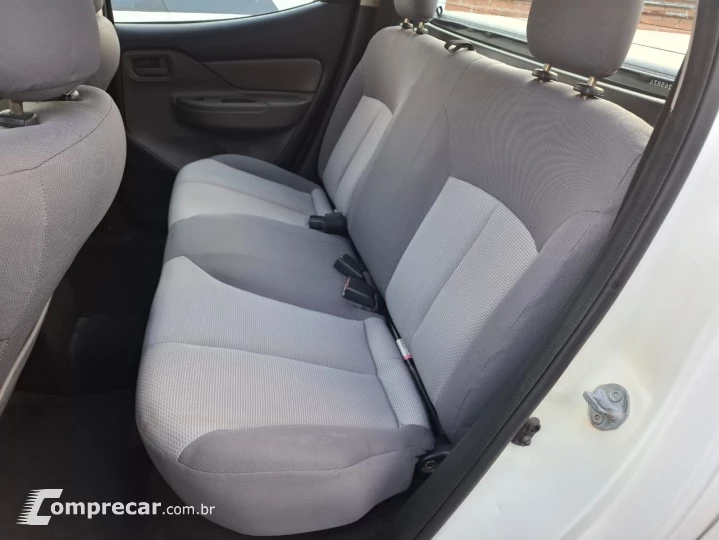 L200 TRITON 2.4 16V Turbo GL CD 4X4