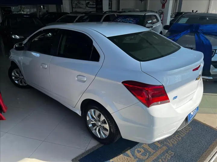 PRISMA 1.4 MPFI LT 8V FLEX 4P MANUAL