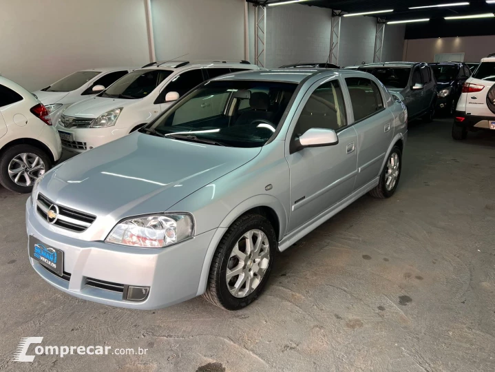 ASTRA 2.0 MPFI Advantage 8V