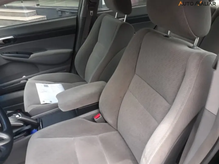 CIVIC 1.8 LXL 16V FLEX 4P AUTOMÁTICO