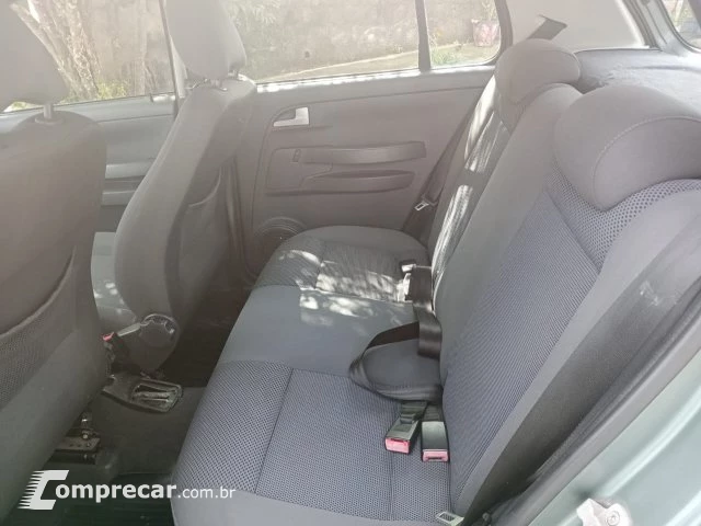 FOX - 1.0 MI PLUS 8V 4P MANUAL