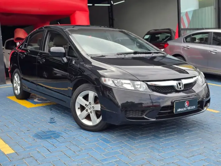 Civic Sedan LXS 1.8/1.8 Flex 16V Mec. 4p