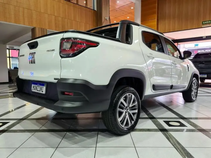 STRADA VOLCANO 1.3 FLEX 8V CD AUT.