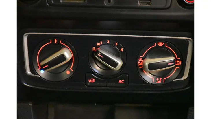 FOX - 1.6 MI ROCK IN RIO 8V 4P MANUAL