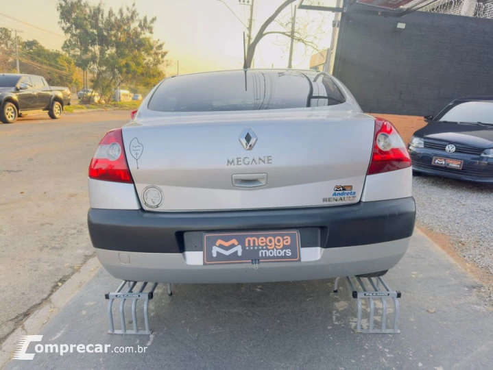 MÉGANE 1.6 Extreme Sedan 16V