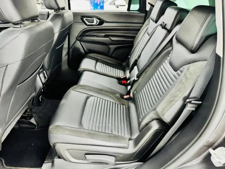 COMMANDER LIMITED T270 1.3 TB FLEX AUT