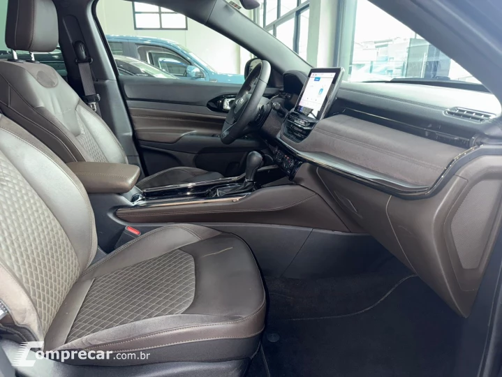 COMMANDER 1.3 T270 Turbo Overland