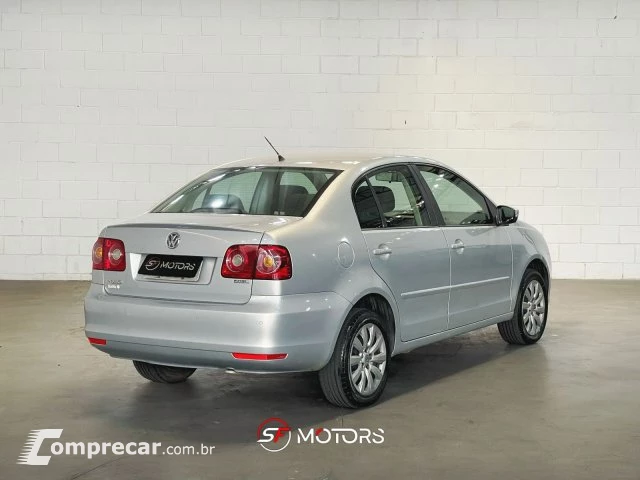 POLO SEDAN - 1.6 MI COMFORTLINE 8V 4P MANUAL