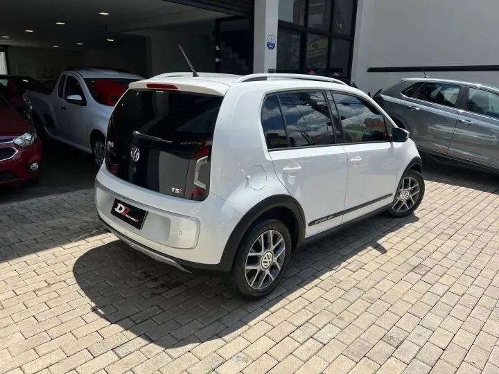 CROSS UP 1.0 TSI 12V