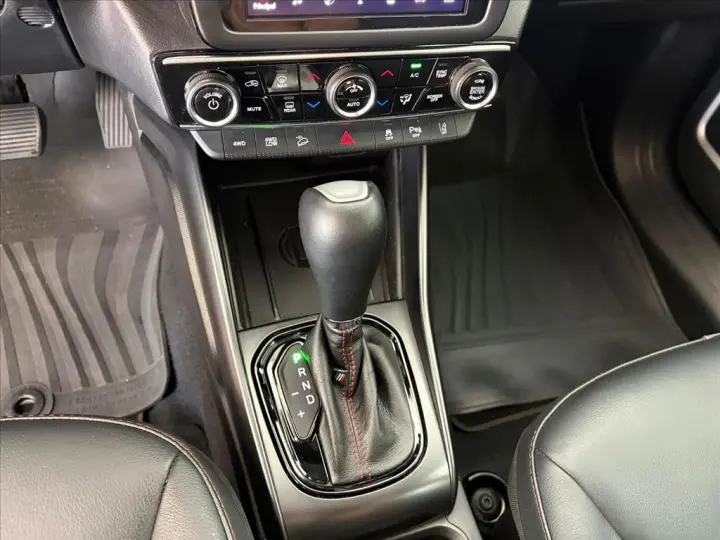 TORO 2.0 16V TURBO DIESEL ULTRA 4WD AT9