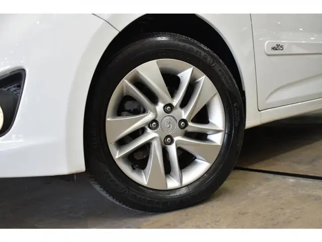 HB20S - 1.6 PREMIUM 16V 4P AUTOMÁTICO