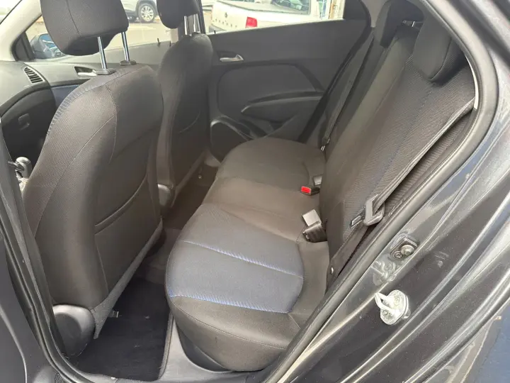 HB20 1.6 Comfort Style 16V