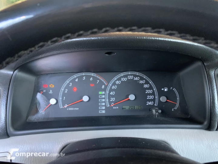 Corolla Fielder SW 1.8 XEi Automatico