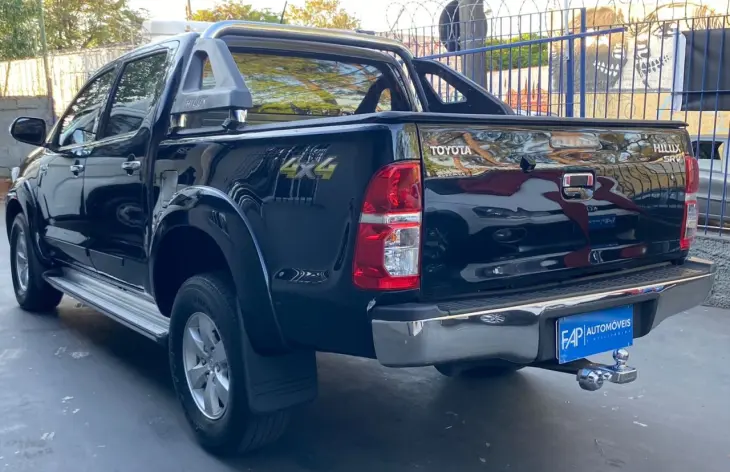 Hilux Caminhonete 2.7 16V 4P SRV FLEX CABINE DUPLA AUTOMÁTIC