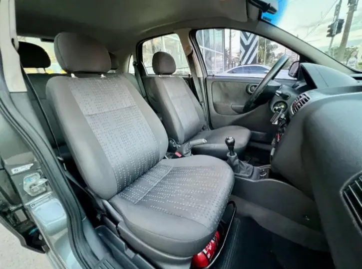 CORSA 1.4 MPFI Premium 8V