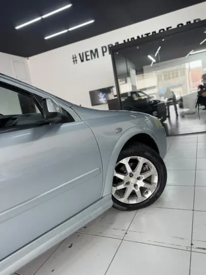 ASTRA 2.0 MPFI Advantage 8V